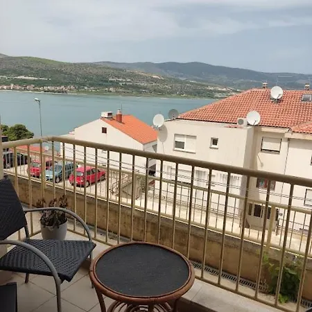 Deep Blue Apartment Trogir Exterior photo
